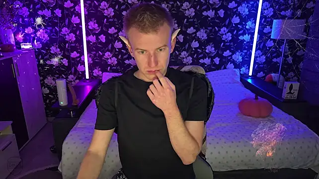 Czat XXX na żywo – Vuitton