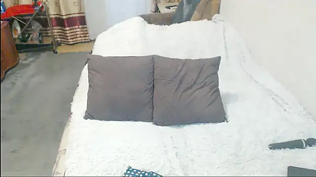 sex2 Adlı Modelin Canlı XXX Sohbeti