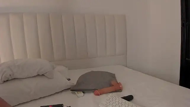 Hannahx__ webkamerás műsora