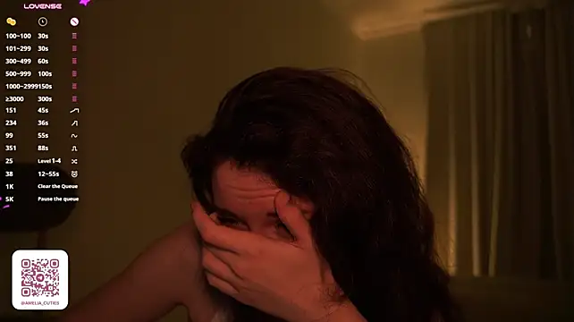 TeaseDealer 即時 XXX 聊天