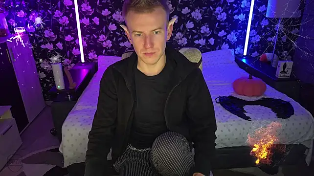 Vuitton XXX чат на живо