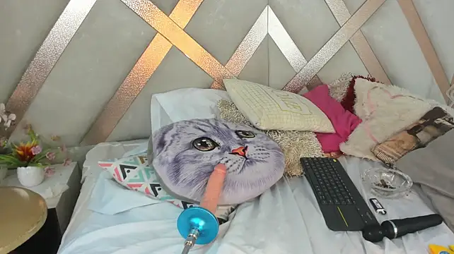 แชท XXX สดของ CharloteEvans__