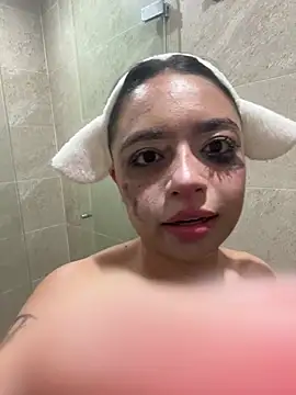 hellokitty__valery Adlı Modelin Canlı XXX Sohbeti