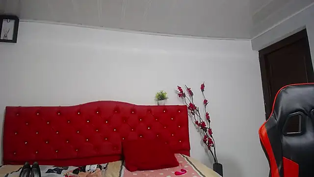 noelia_milf19のライブXXXチャット