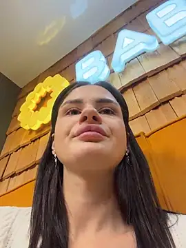 Živý XXX chat MiraReach