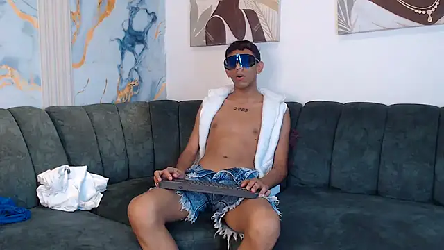 CUTE_BOYS2026n Live XXX chat