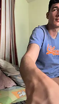 Paulhot018's Live XXX Chat