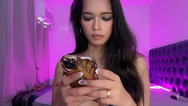 RealKelseyXO Adlı Modelin Canlı XXX Sohbeti