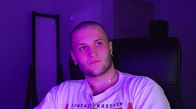 Chat XXX ao vivo de Igor_Wilde