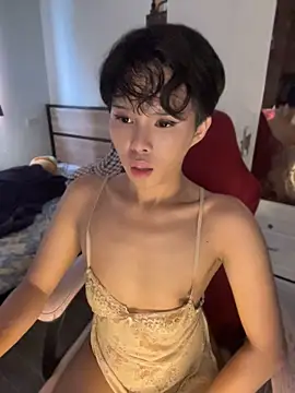 Chat XXX en directo de Plaxxxtique