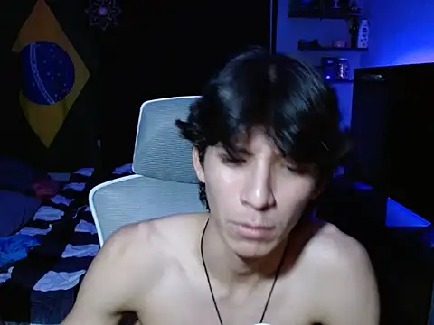 AvenaBoy Live XXX-Chat