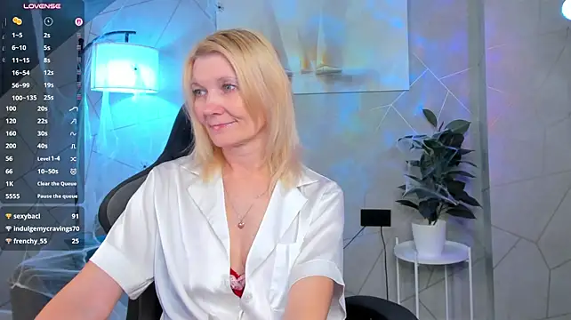 دردشة Julie_Lucas الجنسية المباشرة