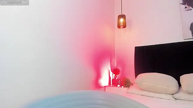 dolly_zoeのライブXXXチャット