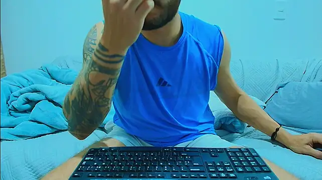 thomas_gun 即時 XXX 聊天