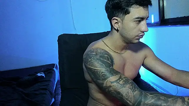Axel_hendrick live XXX chat