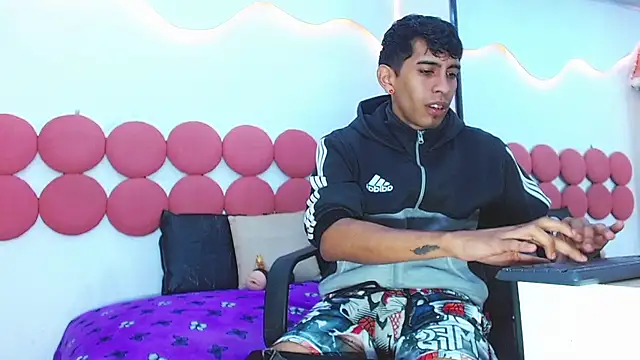 Drake_Jack live XXX chat