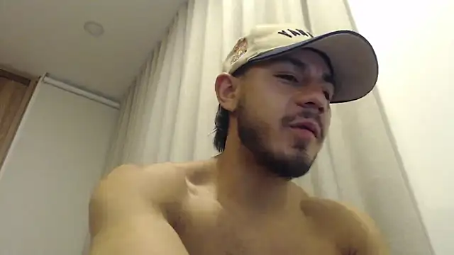 Taylor_DiamondBoy's Live XXX Chat