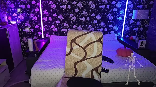 Vuitton 即時 XXX 聊天