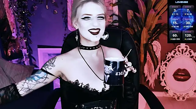 Noah_ElmerX Chat XXX in diretta
