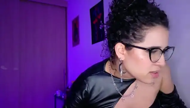 DIVINANGELA – Naživo XXX chat