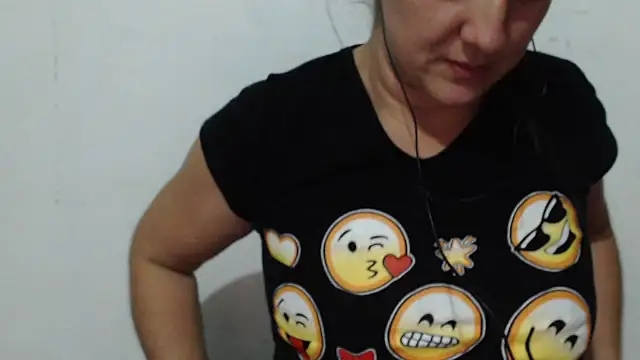 XXX chat uživo modela DeepAnal07