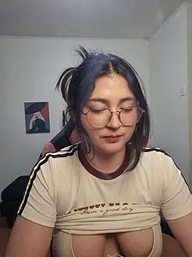 valentinauwu live XXX chat
