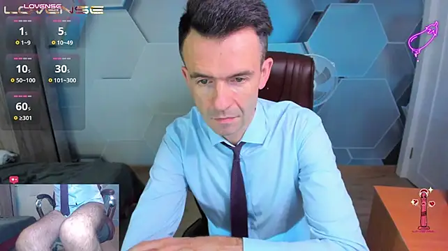SteveTiger XXX чат на живо