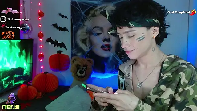 maxiy_001 live XXX chat