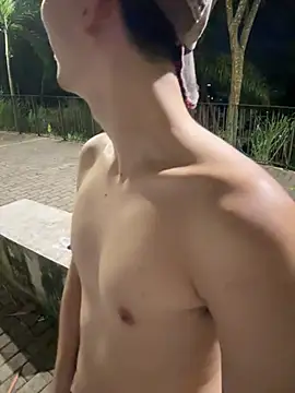 Czat XXX na żywo – Liam_Moss