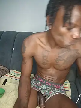 Chatroom XXX en direct de Heavyblackmamba
