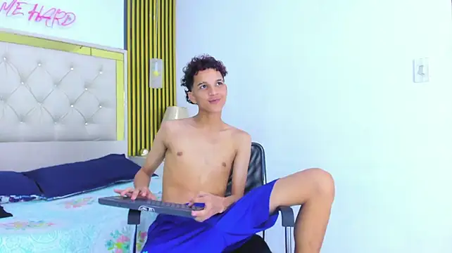 Онлайн чат XXX JustinSecret