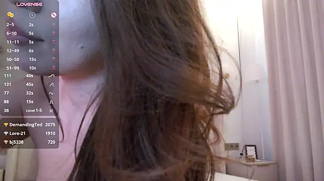 Chat +18 de ArielleSou ao vivo