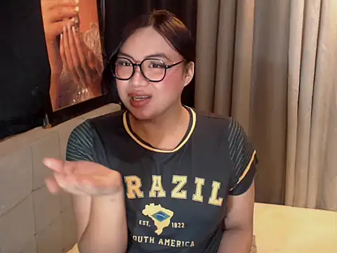 AsianHotPreciousのライブXXXチャット