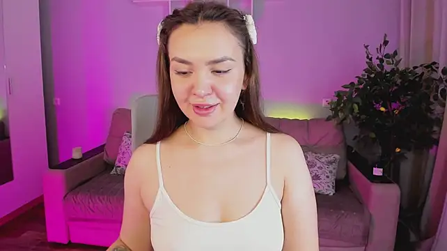 WowwGirl live XXX chat
