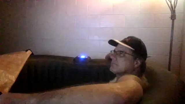 Kevvvvhot's Live XXX Chat