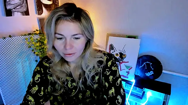LoraBoyar Chat XXX in diretta