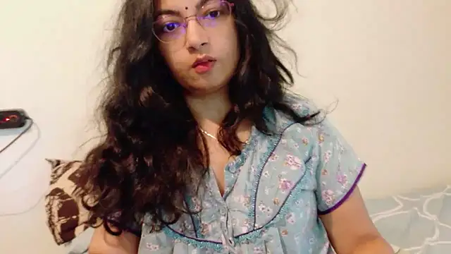 צ'אט XXX בשידור חי של Mommyhairy