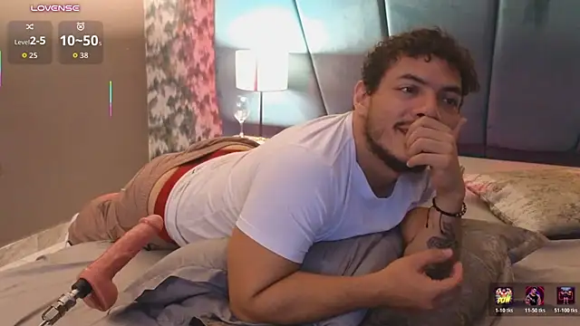 OliverWyse Live XXX Chat