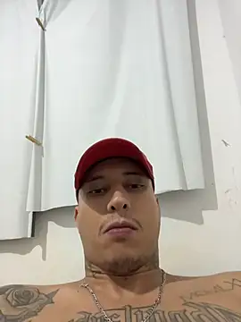 Chat +18 de Ttinho ao vivo