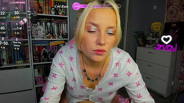 Julia_666 Live XXX-Chat