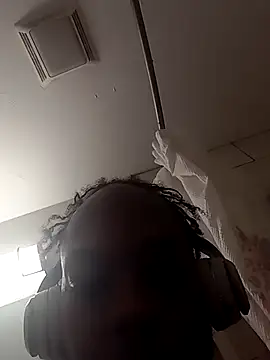 הופעת וובקאם של zdaddymm