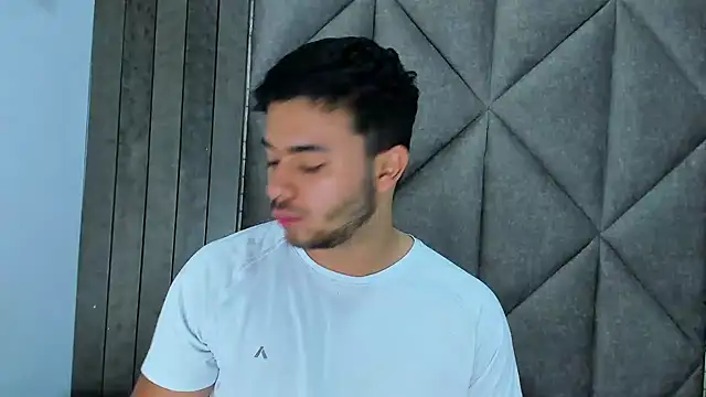 Chat XXX Live TylerWest_