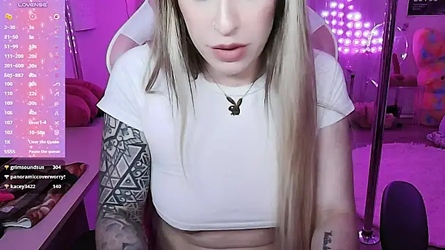 laurenlotus Show in webcam