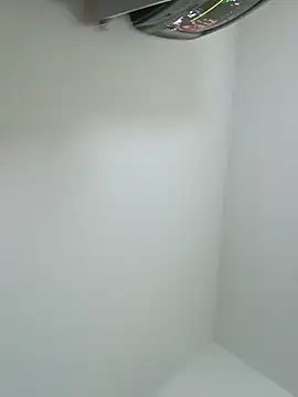 XXX chat uživo modela Cris-h