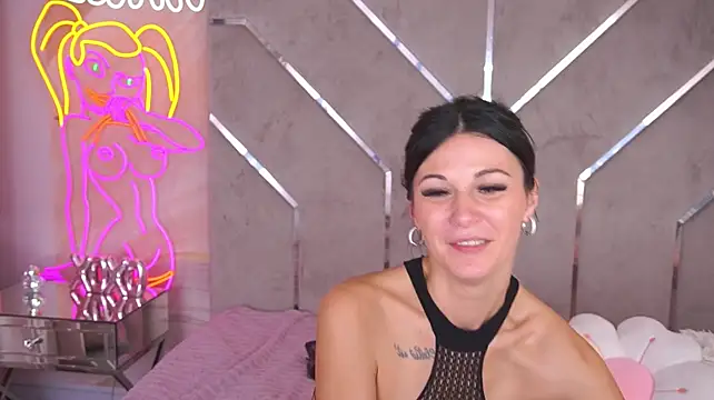 צ'אט XXX בשידור חי של SonnyKage