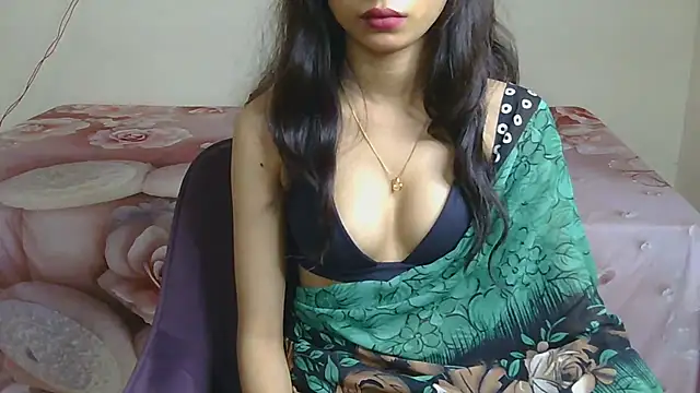 Ada-19 Live XXX Chat