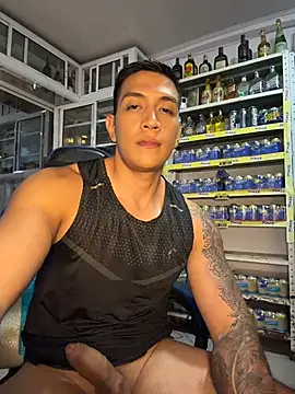 OliverWest04 Live XXX Chat