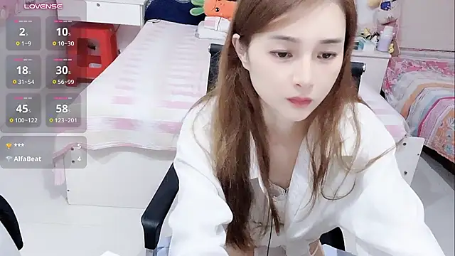 miaomiao-99's Live XXX Chat