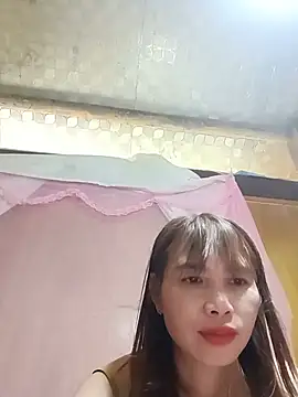 Reeoo-93 Adlı Modelin Canlı XXX Sohbeti