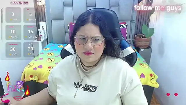 Živý XXX chat evelin_zaens